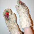 Organic Astrakhan - Gloves & mittens - felting