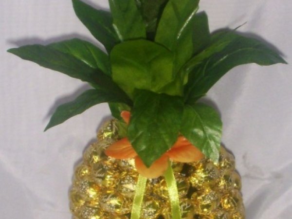 A bottle of pineapple - Decorated bottles