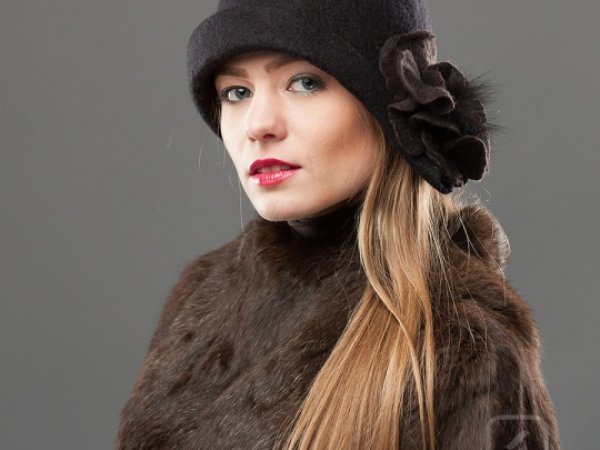 Black - Hats
