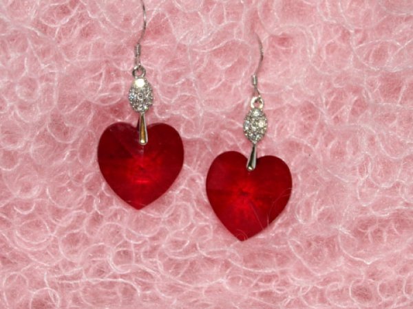 Earrings with Swarovski hearts 3