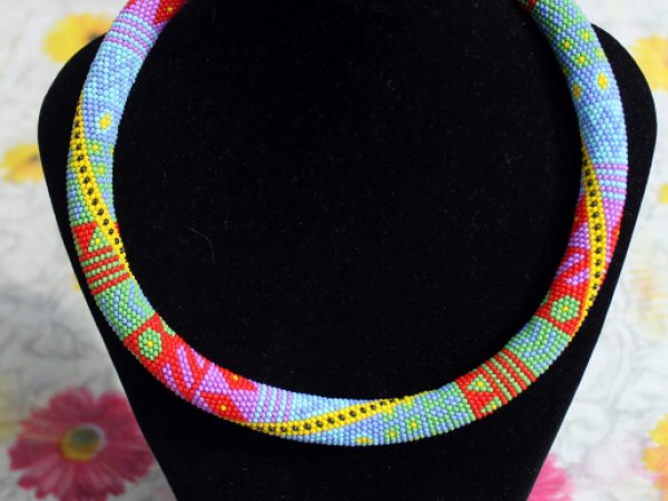 Rainbow beaded rope necklace - Bead crochet necklace with geometric pattern  2