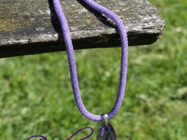 Violetinis vėrinys (žgutas) rankų darbas 3