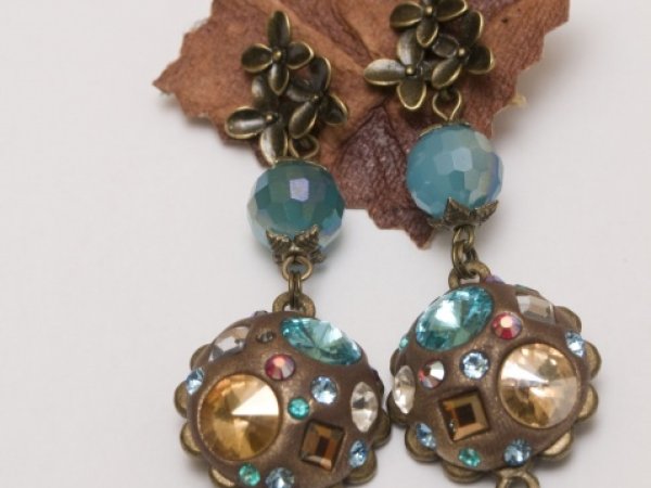 Earrings - Earrings