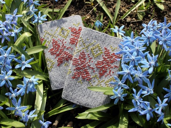 Arm Warmers, Wrist Warmers Beaded Red Butterflies, Bluish Gray Wrist Warmers 2