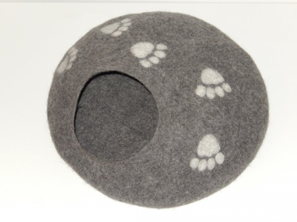 Cat cave, bad from felted wool, handmade,  warm and cozy 2