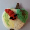 apple - Brooches - felting