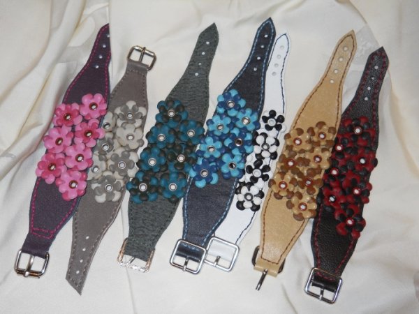 Leather bracelets - Leather articles