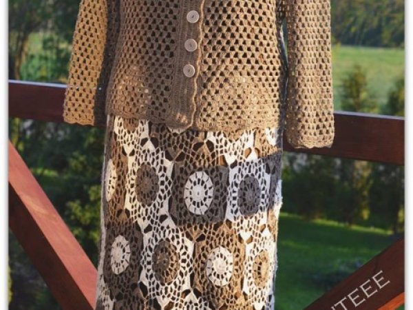 Linen suits - Skirts