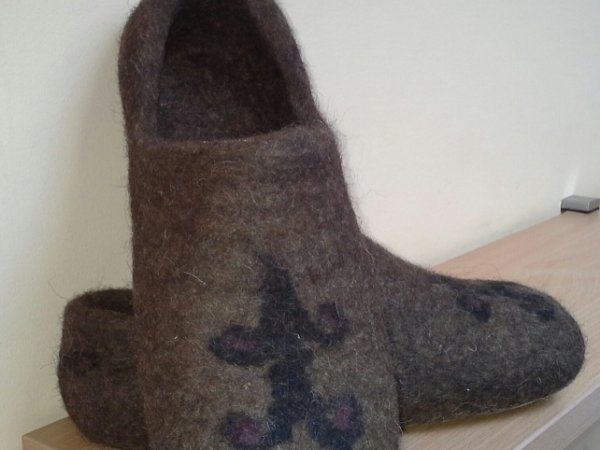 Men's brown 2