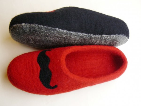Slippers newlyweds 2