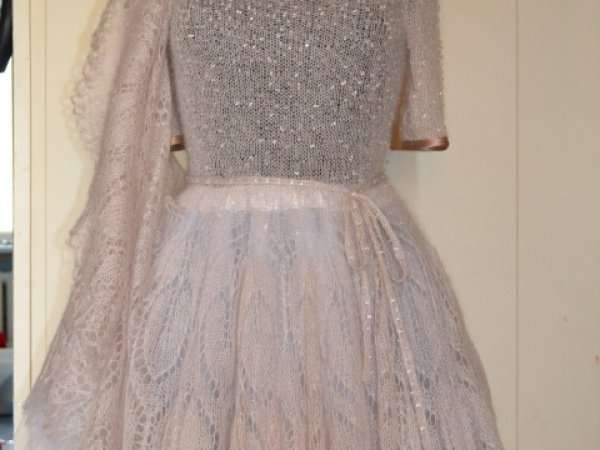 mocherine dress embroidered czech beads 3