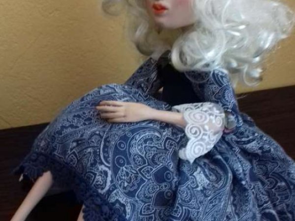 Rankų darbo interjerinė lėlė iš modelino 3