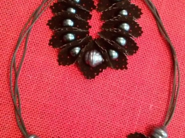 Necklace and bracelet 2