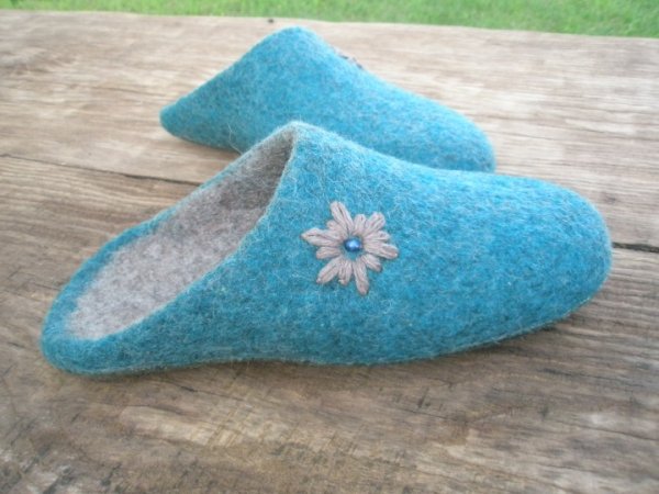 slippers down - Shoes & slippers
