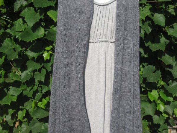 Big gray scarf 2