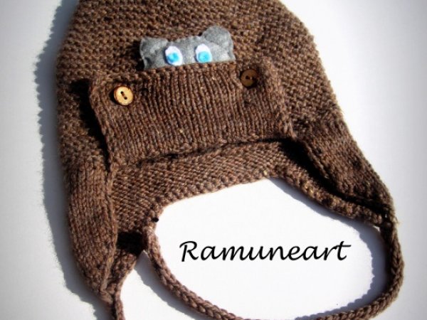 Merino wool kepurytė with cat application 2