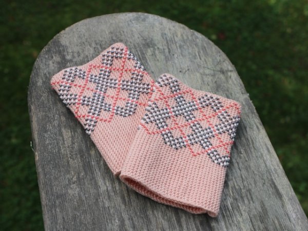 " Burberry " wristlets, soft cashmere wool, handmade 2