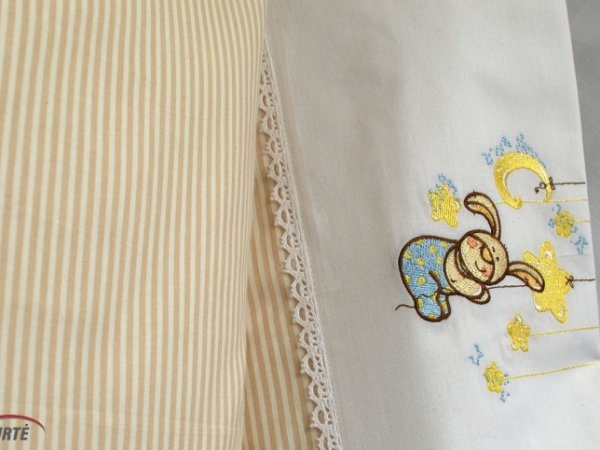 Hare plepute - embroidered baby bedding 3