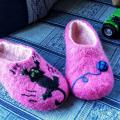 Felt tapkutes mischievous kittens - Shoes & slippers - felting