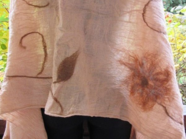 Beige silk robe 3