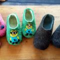 Velte tapkuciu rinkinukas - Shoes & slippers - felting