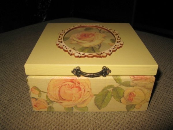 4 compartments box jewelry or tea 2