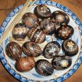 eggs / Easter eggs painted with wax / alder decoction - Easter eggs - making