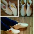 Yellow autumn - Shoes & slippers - felting