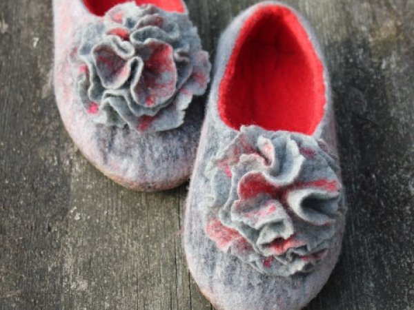 Felted slippers ,,Blooming`` - Shoes & slippers