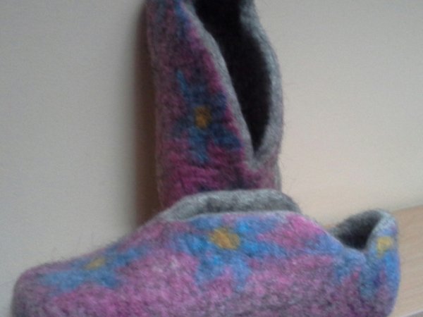 Ornamentuotos - Shoes & slippers