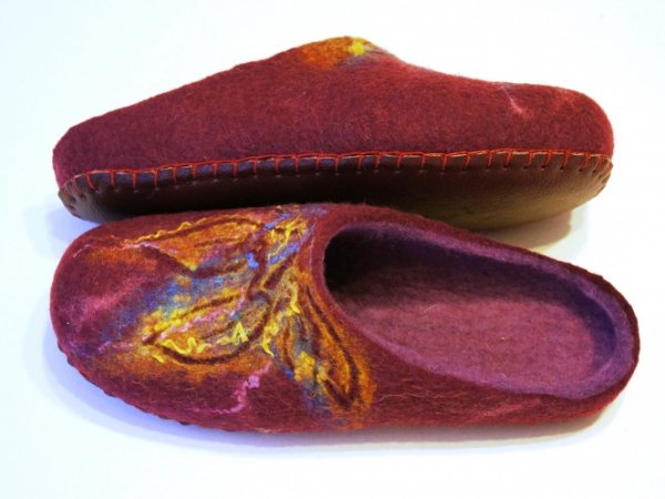 Moteriškos tapkutės "Purpuras" 2