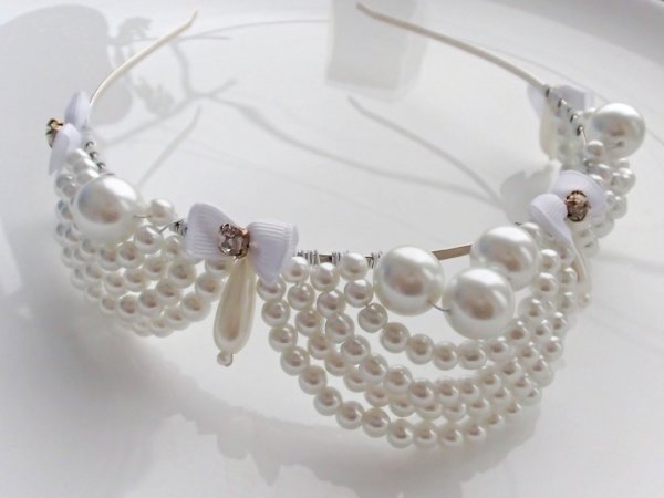 White perls crown 2