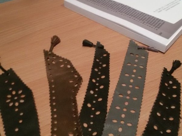 knygų skirtukai - Leather articles