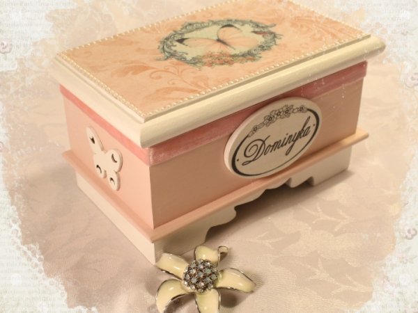 Family box - Decoupage