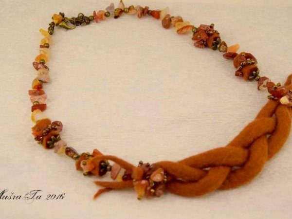 Kaselė - Necklaces
