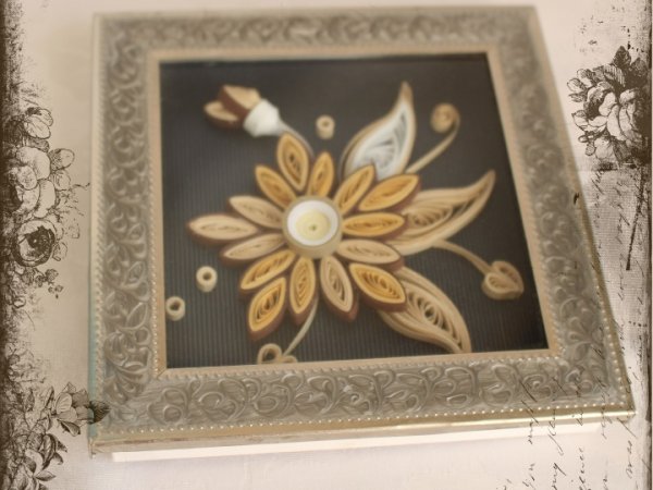 "Space flower" - Works from paper