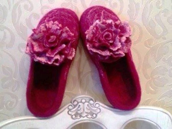 Puošnios veltinio tapkės - Shoes & slippers