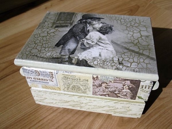 Dėžutė vintažinė - Decoupage