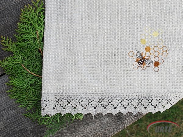 Linen kitchen towel with bee and crochet corner 2