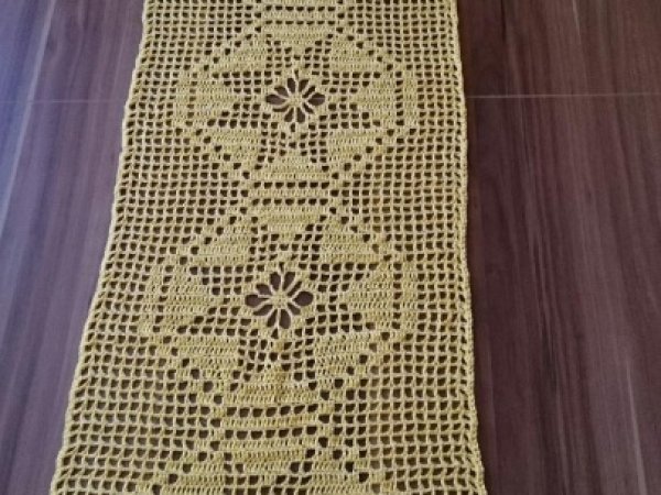 Yellow crocheted napkin 3