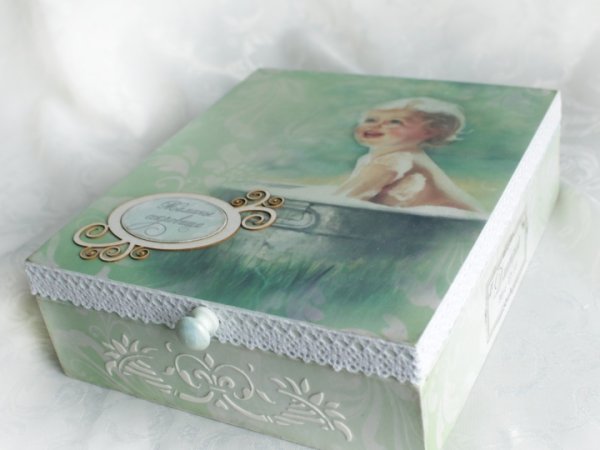 Baby memory box - Decoupage