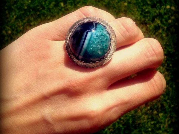 Ring with agate 2