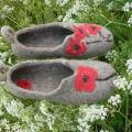 Women's slippers Poppies - Shoes & slippers - felting