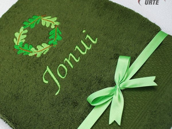 Dovana Jonui - siuvinėtas ąžuolo vainikas 2