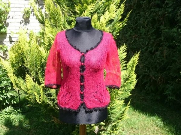 Red, handmade knitt jacket with red buttons and black lace 3
