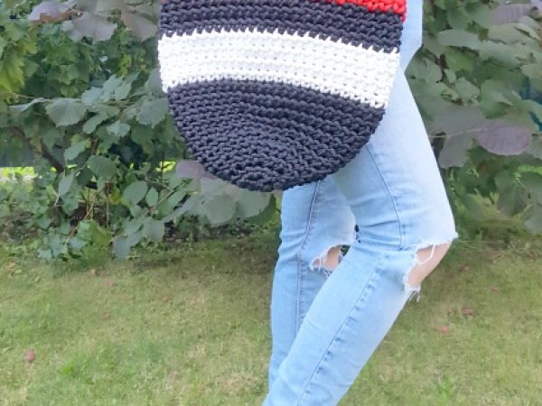 Crocheted handbag for everyday, size M. 2