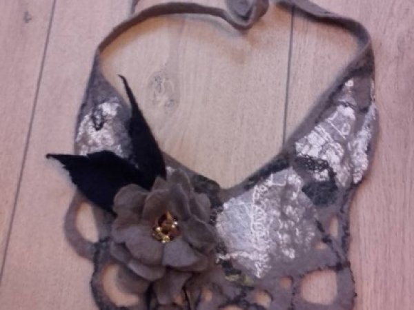 Kaklo papuošalas"Naturalistei" - Necklaces