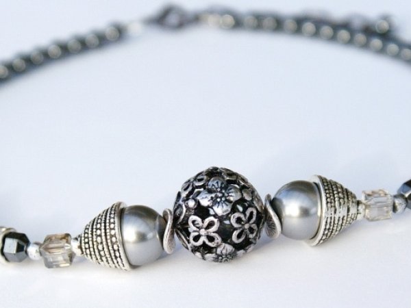 Kolje "Black flower" - Necklace