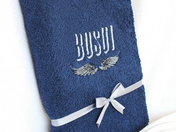 Dovana pačiam geriausiam Bosui ant sparnų - siuvinėtas rankšluostis 3