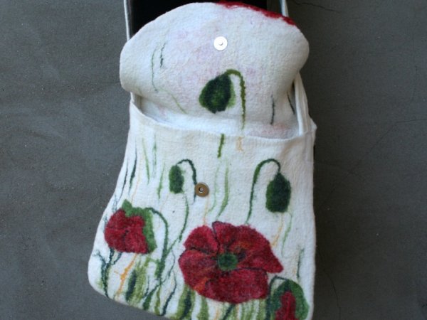 Felted  handbag POPPY 3